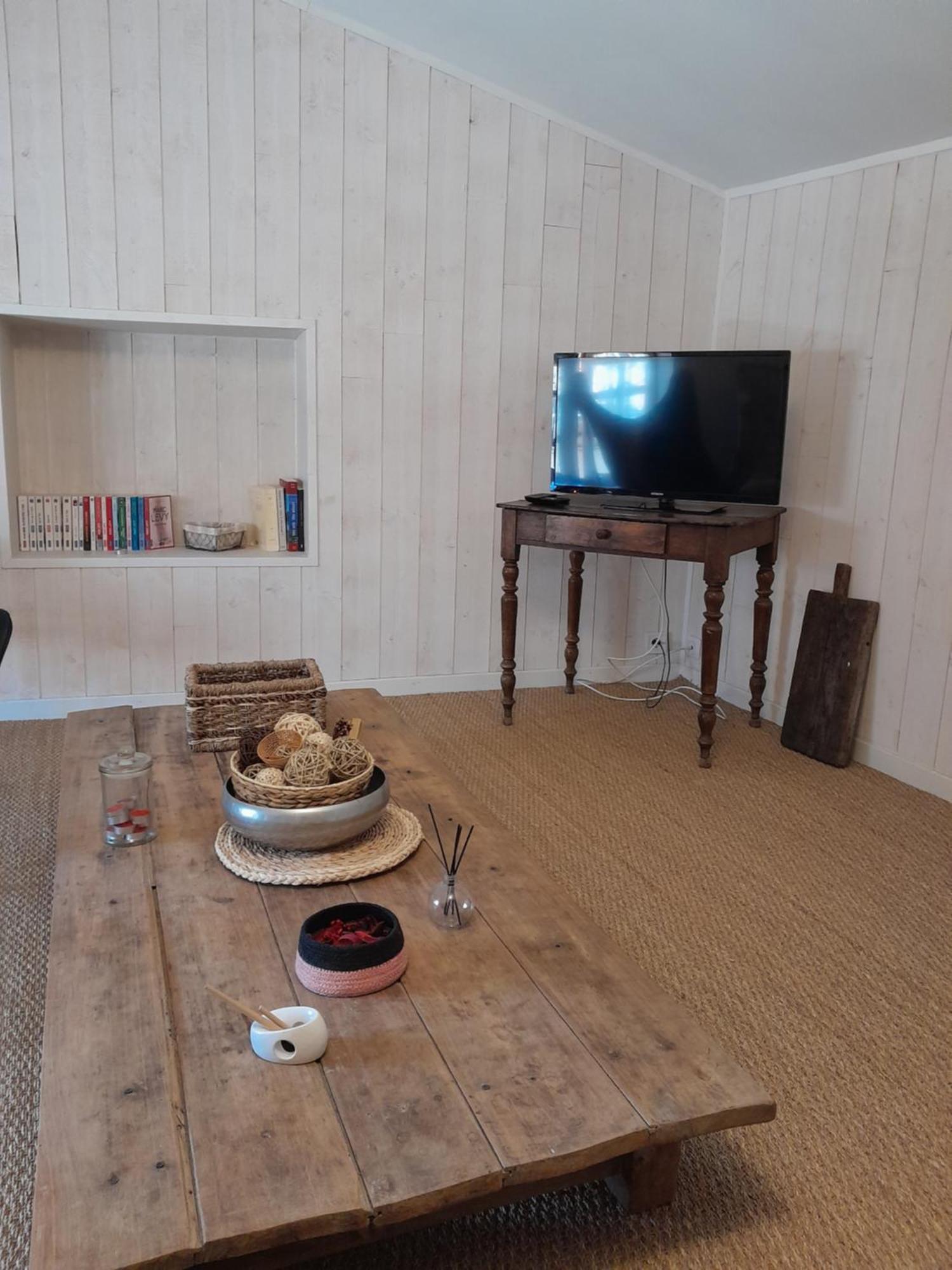 La Terrasse Aux Hirondelles Maison 80M2 2 Chambres 2 Salles De Bains ラゴルス エクステリア 写真